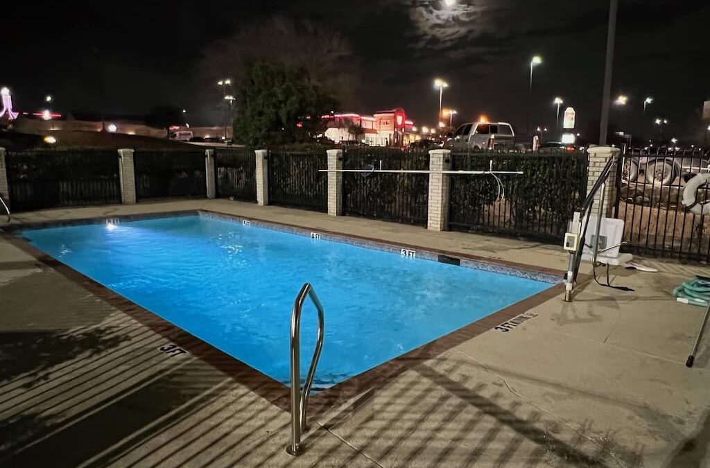 pool cleaning services Trophy Club | How to handle the pool party